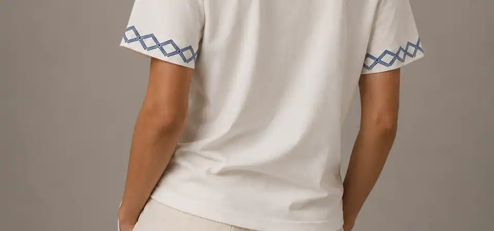 APPAREL DESIGN: T-shirt 01 mockup back