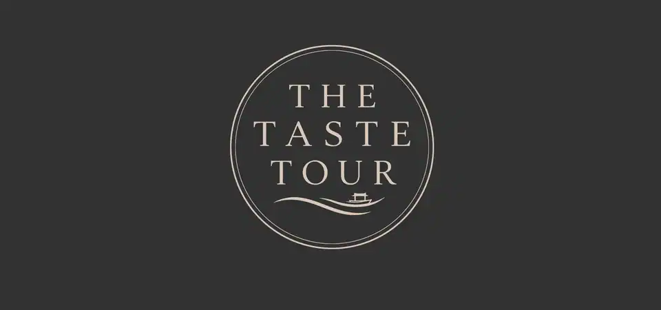 YACHT TOUR BRANDING: Secondary dark logo