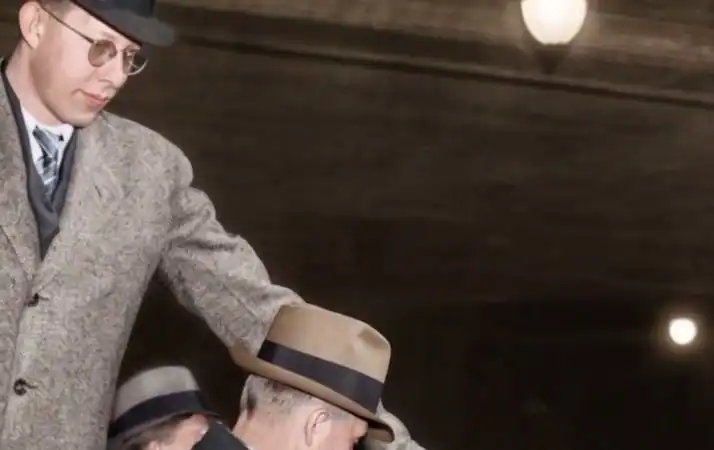 THE TALLEST MAN IN HISTORY: Preview frame 01